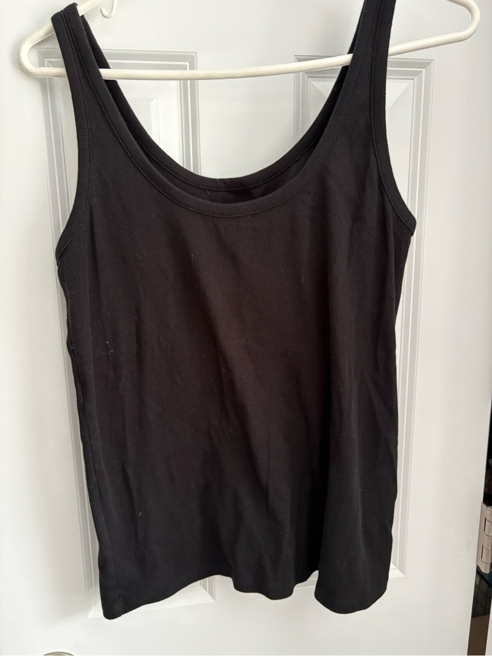 Old Navy Black Ribbed Tank Top - Women's